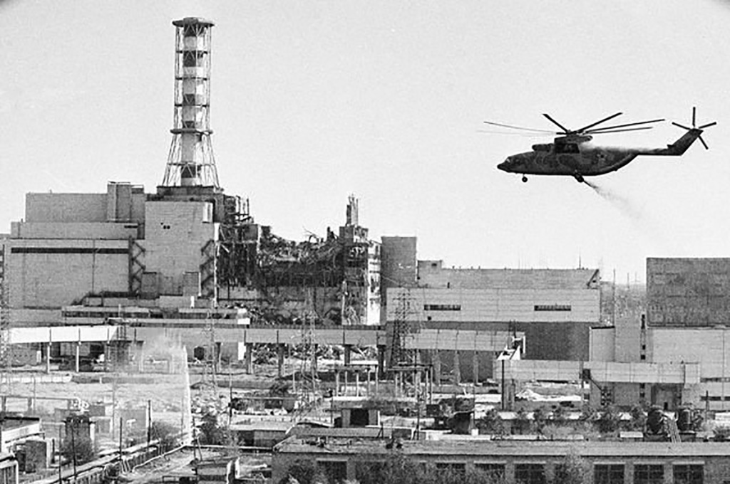 3 Ликвидация последствий аварии на Чернобыльской АЭС.jpg