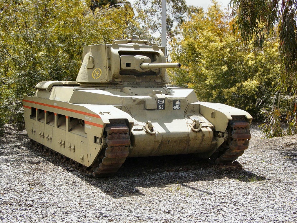 12 МАТИЛЬДА 76 мм гаубица Кубинка.jpg