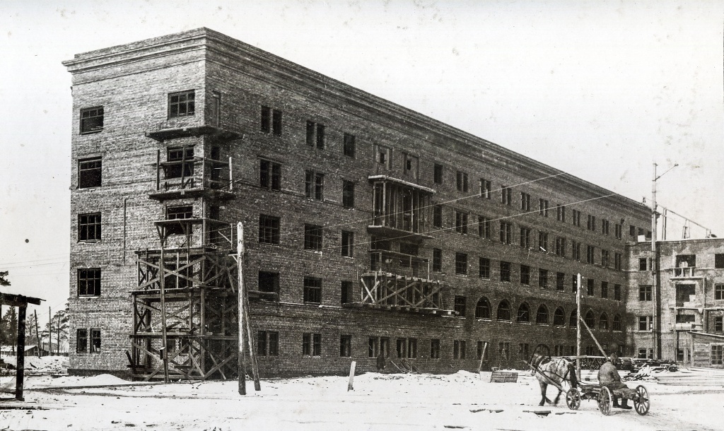 2. ФТМ-5378-67 (альбом Мостакова). УВС. ИТР.. 1930-е гг._1.jpg