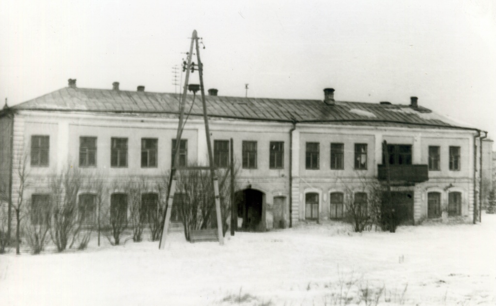 ФНВ-2913. Ул. Ленина. Дом Шибнева Григория Кирилловича торговца мясом. 1960-е г. Фото Шилова Б..jpg ФНВ-2913. Ул. Ленина. Дом Шибнева Григория Кирилловича торговца мясом. 1960-е г. Фото Шилова Б..jpg