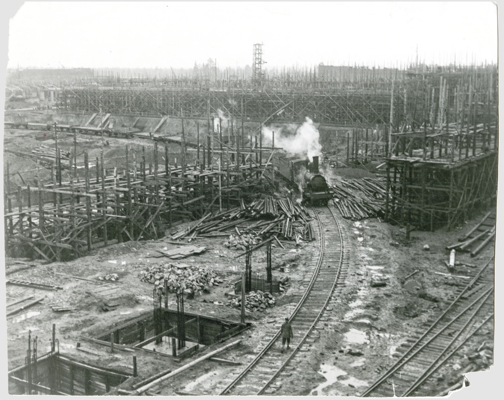 Строительство НТМК 1938 г.jpg